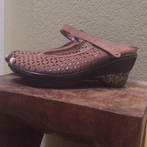 Jambu Journey Encore